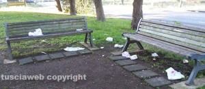 Le panchine del parco di Santa Barbara