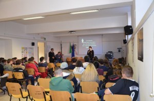 Viterbo - I carabinieri incontrano gli studenti