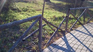 La staccionata riparata