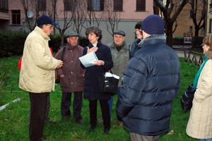 L'assessora Saraconi al parco del Pilastro con i residenti