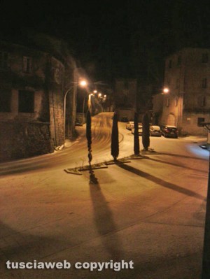 Canepina - La neve nelle strade - foto Vittore Mastrogregori