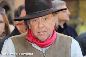 L'artista tedesco Gunter Demnig