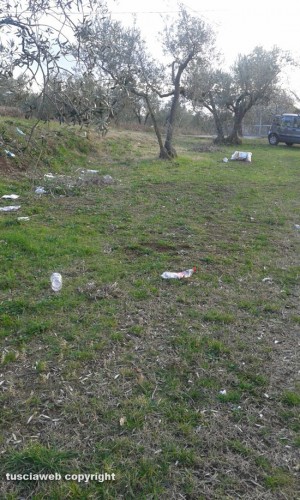 Tobia - Rifiuti in strada Montigliano