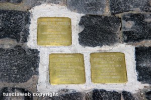 Viterbo - Via della Verità - Le pietre d'inciampo in onore dei deportati nei lager nazisti