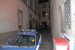 Viterbo - L'intervento della polizia in via Romanelli