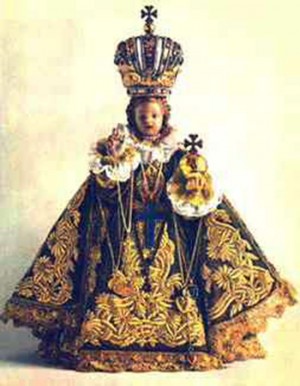 La statua del santo bambino di Praga