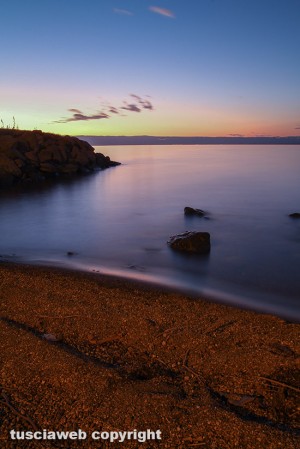 Tramonto sul lago di Bolsena