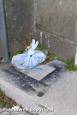 Viterbo - Rifiuti al quartiere Pilastro