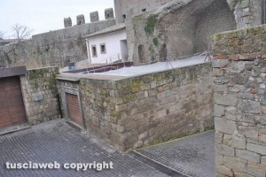Viterbo - Il locale all'interno delle mura