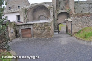 Viterbo - Il locale all'interno delle mura