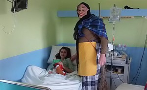 Viterbo - La Befana del poliziotto al reparto di Pediatria di Belcolle