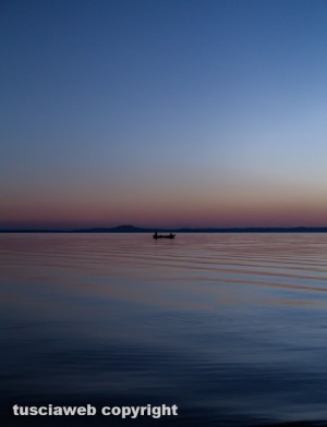 Tramonto sul lago di Bolsena