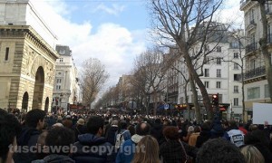 Parigi in marcia contro il terrorismo