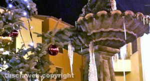 Cellere - La piazza Centrale la notte di Capodanno