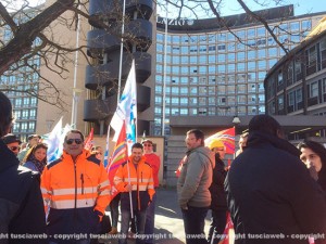 Talete, la protesta dei lavoratori sotto la Regione