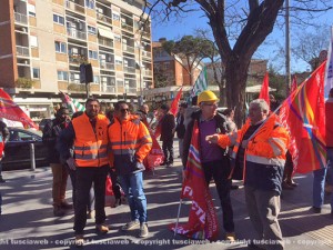 Talete, la protesta dei lavoratori sotto la Regione