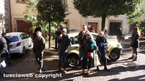 Viterbo - Precari in protesta sotto la Provincia
