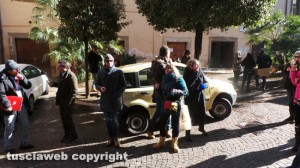 Viterbo - Precari in protesta sotto la Provincia