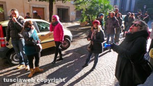 Viterbo - Precari in protesta sotto la Provincia