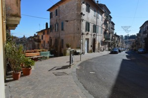 Ronciglione - La curva in via di Montecavallo
