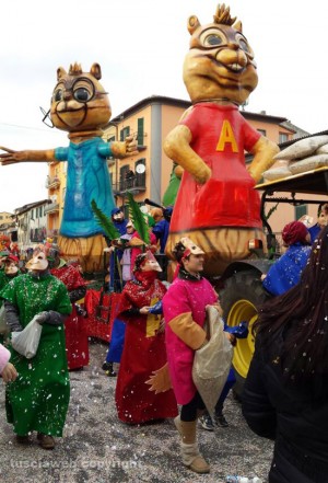 Montefiascone - I carri di Carnevale