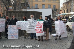 Ex Terme Inps - La manifestazione a piazza san Faustino