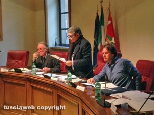 Viterbo - I precari in consiglio provinciale