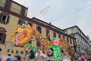 Il carro Il piccolo dinosauro