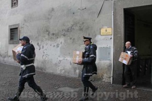 Inchiesta pubblicità - Il blitz della polizia locale in comune