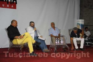 Nello Celestini durante l'intervista a Caffeina