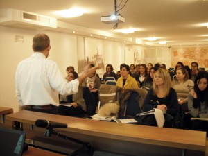 Tarquinia - Il corso per insegnanti per acquisire punteggi per le supplenze