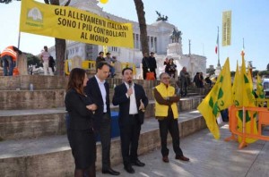 La manifestazione di Coldiretti dopo la fine delle quote latte