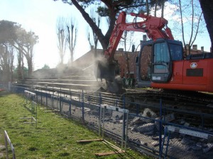 Viterbo - Campo scuola - La distruzione delle vecchie tribune nel febbraio 2006