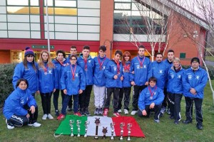 Gli atleti della scuola Asd Samurai 2000
