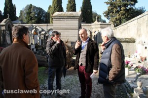 Maltempo - Viterbo - Cimitero di San Lazzaro - Il sopralluogo del sindaco Leonardo Michelini, l'assessore Andrea Vannini, Il tecnico Riccardo Paganini e il responsabile dei servizi cimiteriali Lodovico Baccelloni