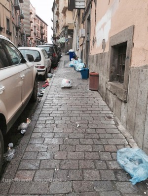 Rifiuti a via Matteotti