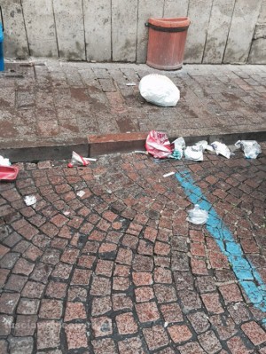 Rifiuti a via Matteotti
