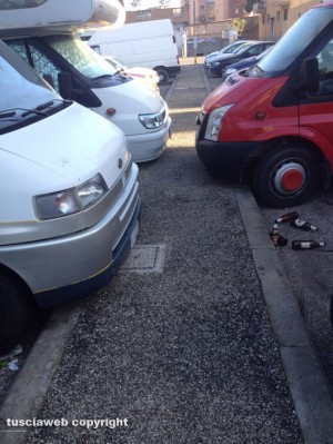 Viterbo - Il parcheggio in via Sebastiano del Piombo, quartiere Pilastro