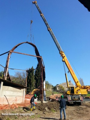 Viterbo - La demolizione dell'ex gazometro