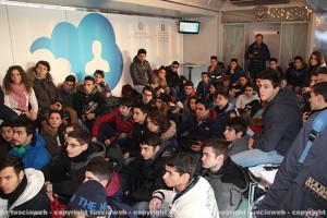 Polizia - Una vita da social - Gli studenti