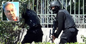 Un'immagine dell'attentato a Tunisi e Massimo Zanarini