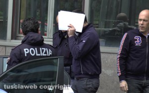 Mobile - Operazione Family - Mauro Denocenti all'uscita delle questura