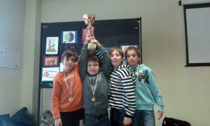 Campionato studentesco di scacchi - Alcuni alunni delle elementari di Viterbo