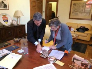 Provincia - Casa del custode - La firma della convenzione