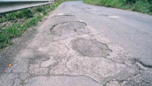 Lo stato della provinciale Falisca nel comune di Rignano