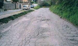 Lo stato della provinciale Falisca nel comune di Rignano
