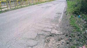 Lo stato della provinciale Falisca nel comune di Rignano