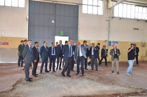 Tarquinia - Visita all'interno di un capannone 