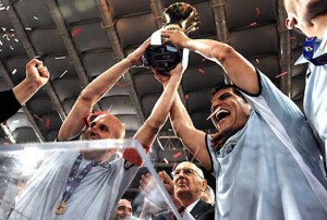 Rocchi e Ledesma, alzano al cielo la Coppa Italia 2008-2009