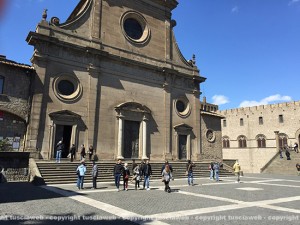 Viterbo - Pasquetta - Piazza San Lorenzo